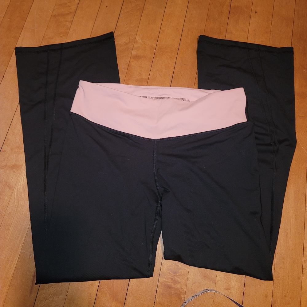 Victoria Sports workout pants